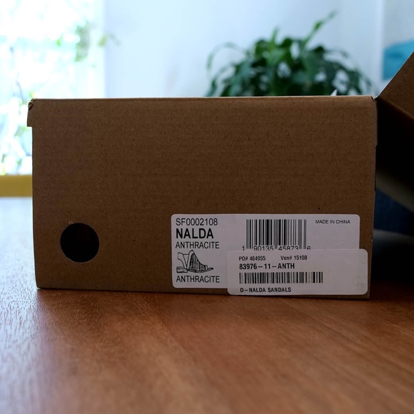 Sofft Nalda Anthracite Sandals, 11 — NWT - Picture 8 of 8